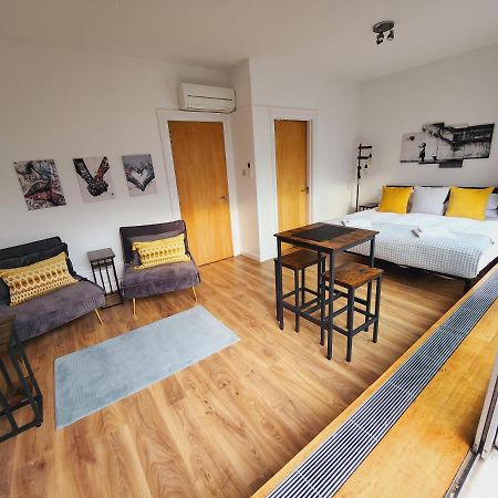 Top Floor Room In Baker St Londyn Zewnętrze zdjęcie