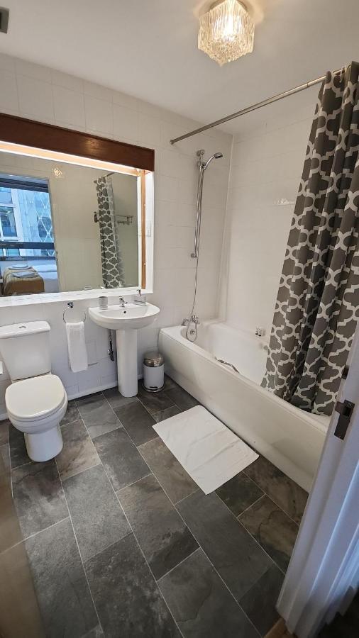 Top Floor Room In Baker St Londyn Zewnętrze zdjęcie